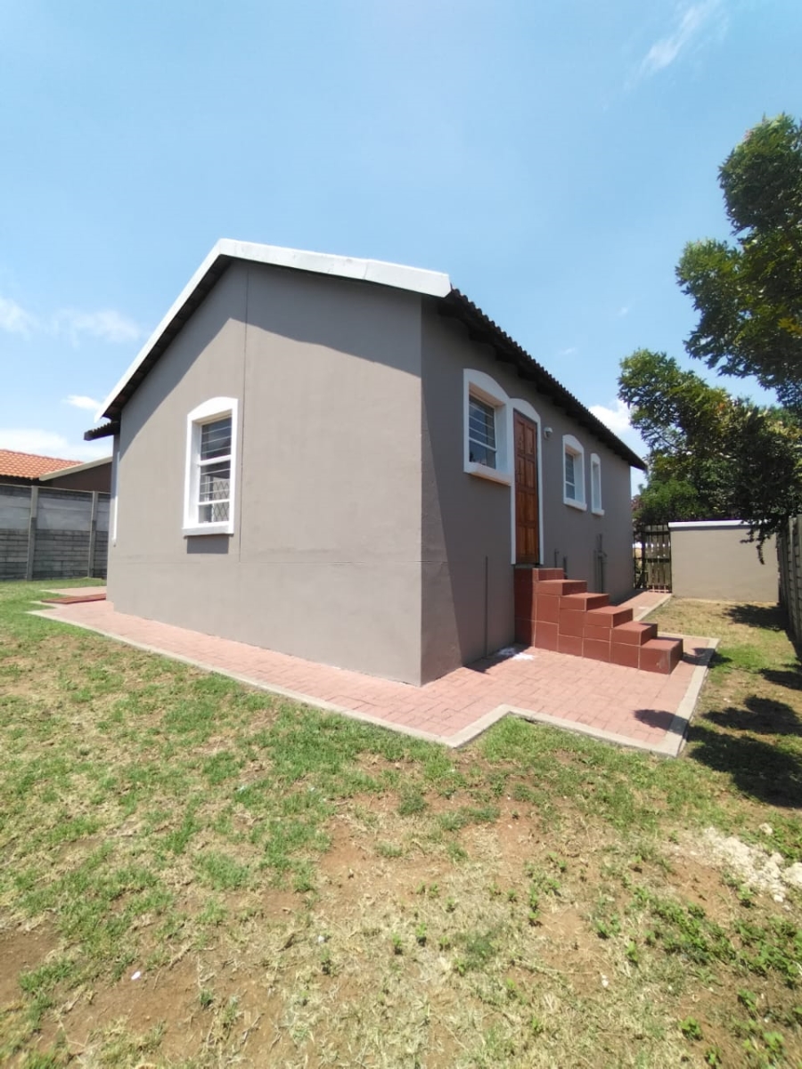 2 Bedroom Property for Sale in Brits North West